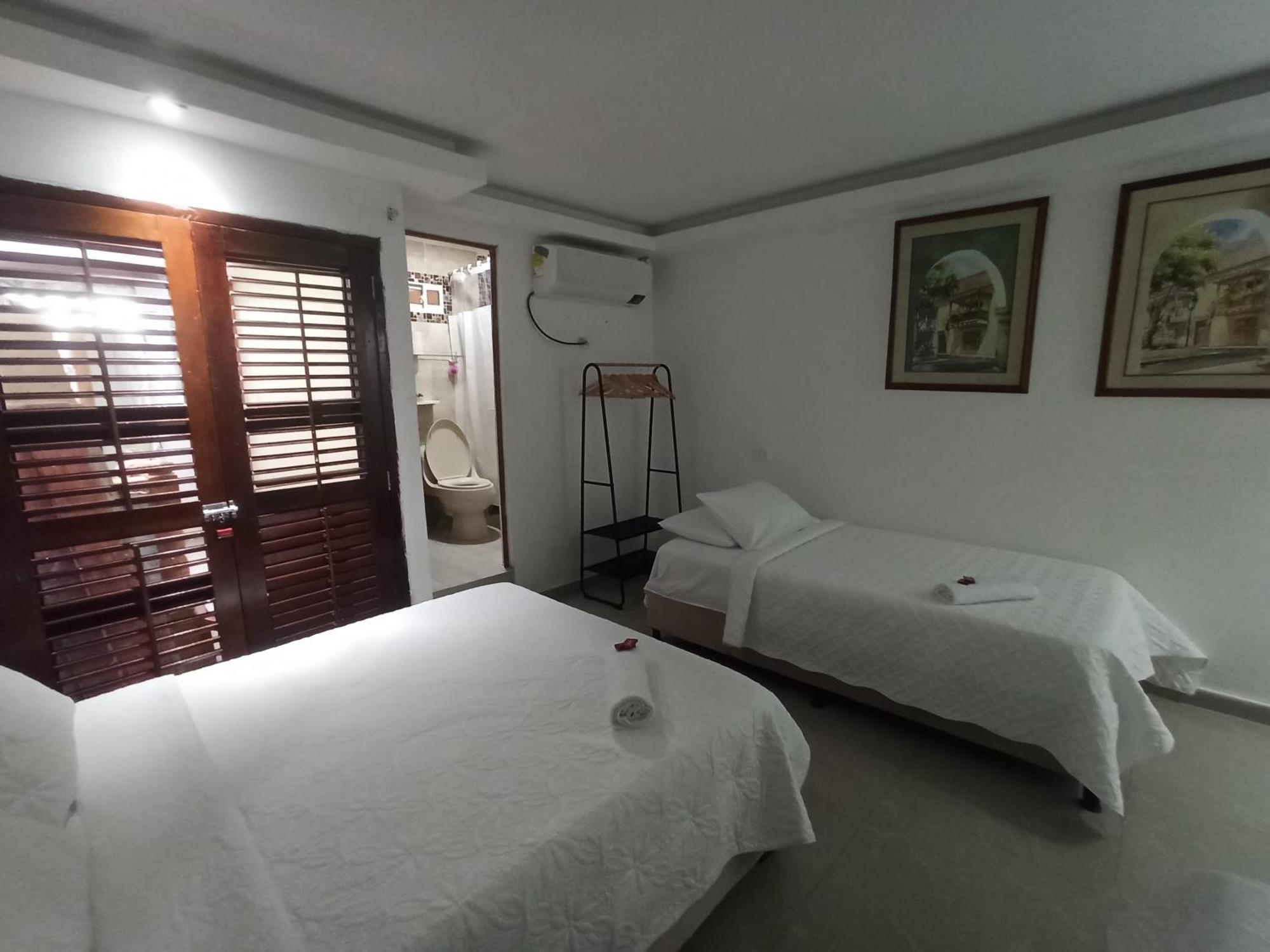 Hostal Casa De Las Americas Cartagena Exteriör bild